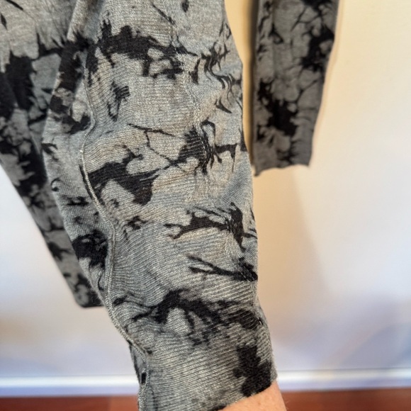 Kokun Grey Marble Print Fitted Crew Size Small Bamboo‎ Cashmere Top - Picture 6 of 7